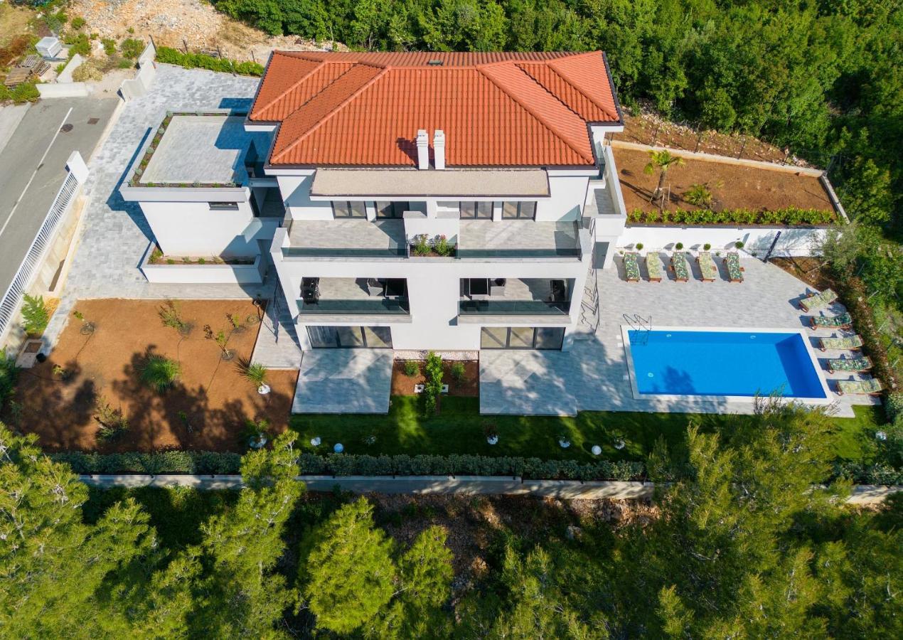 Apartments Paola & Karla With Pool Krk Town Exterior foto