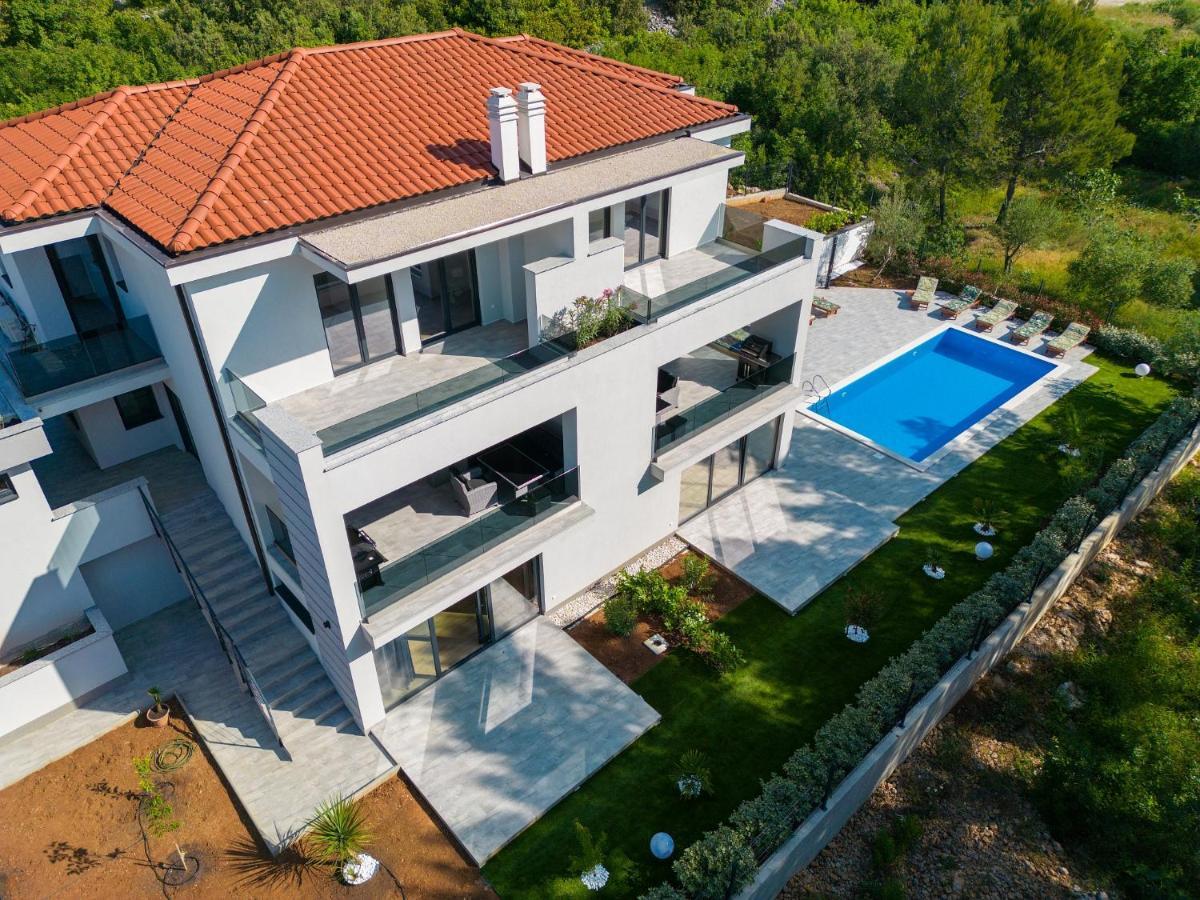 Apartments Paola & Karla With Pool Krk Town Exterior foto