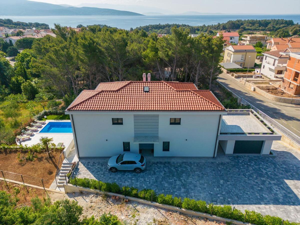 Apartments Paola & Karla With Pool Krk Town Exterior foto