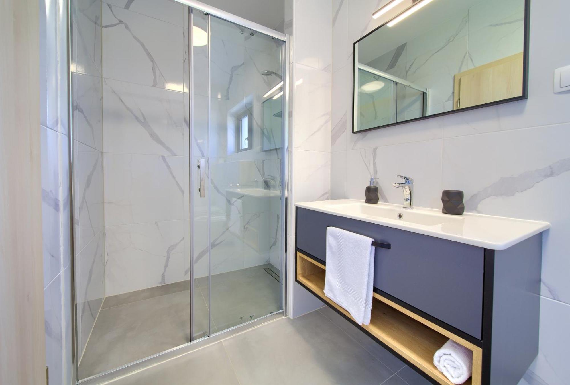 Apartments Paola & Karla With Pool Krk Town Zimmer foto